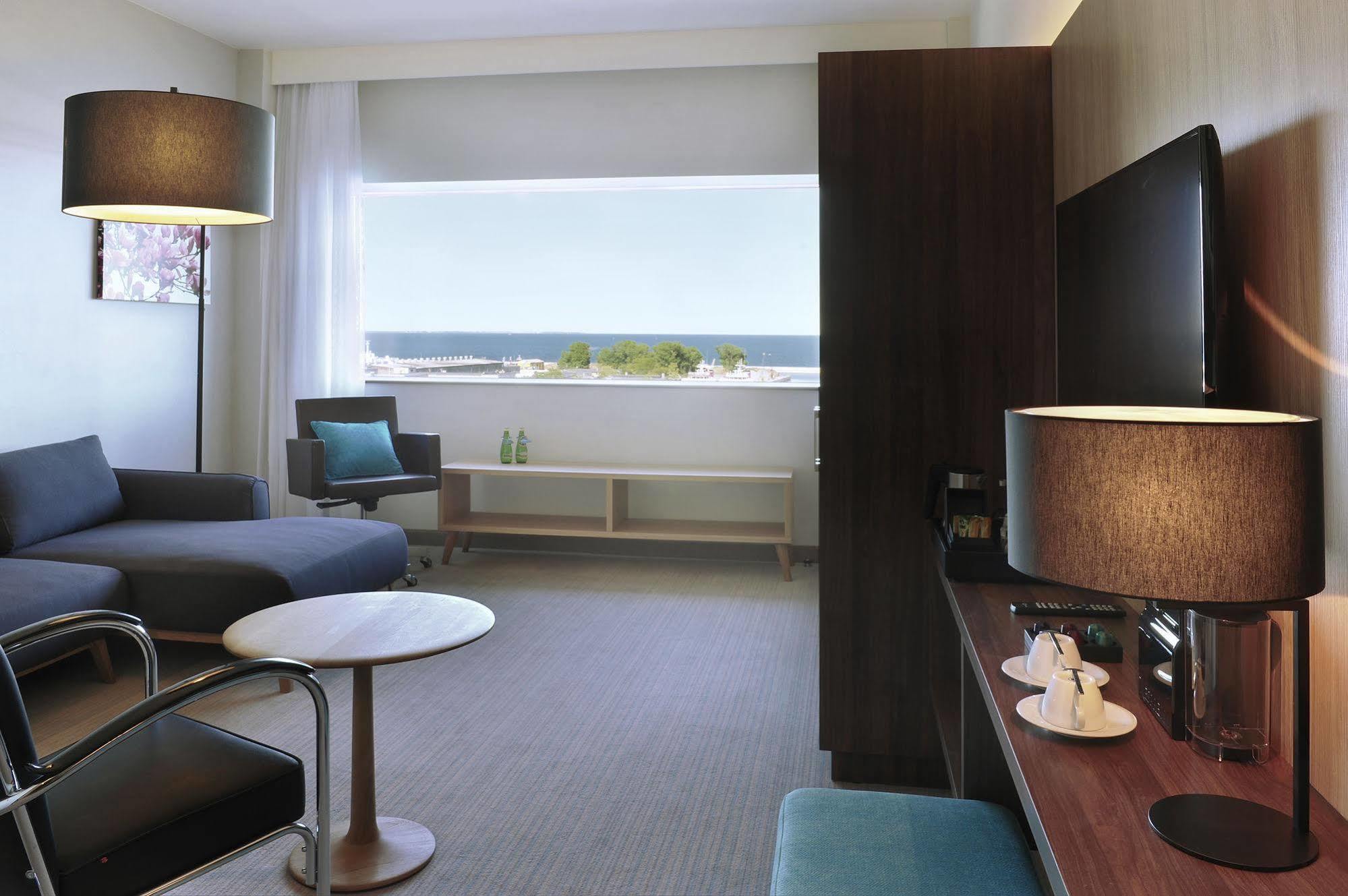 Courtyard By Marriott Eu 4* Brüssel